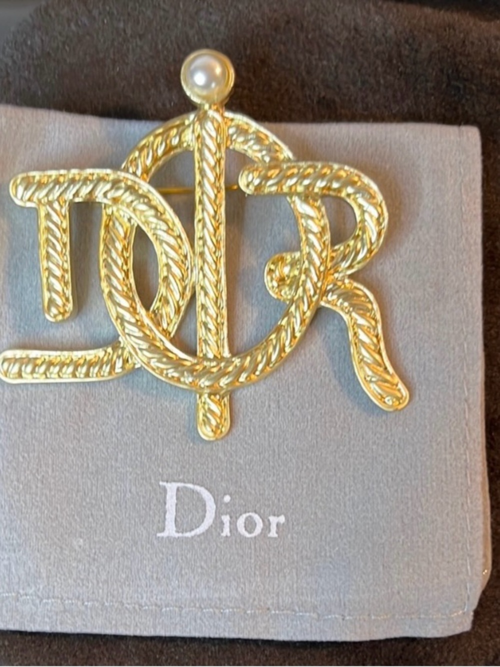Gold Tone Spell Out Brooch - Picture 2 of 4